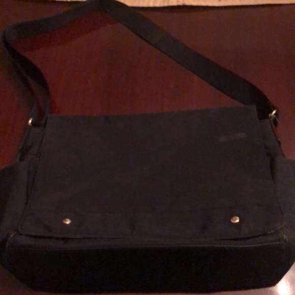 Kate Spade Diaper bag with changing pad. - Picture 2 of 2